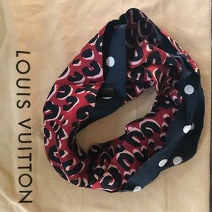 LOUIS VUITTON SILK SNOOD